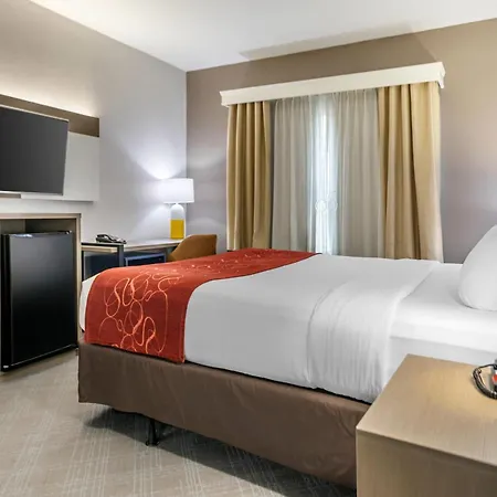Comfort Suites Downtown Sacramento-2