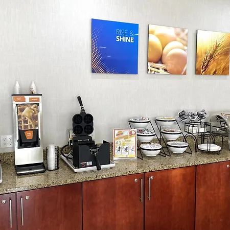 Comfort Inn & Suites Trussville I-59 Exit 141-3