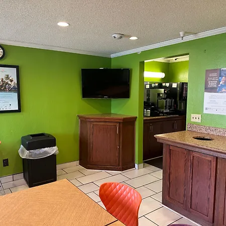La Quinta Inn By Wyndham Omaha Southwest-3