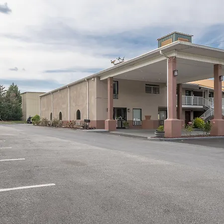 Red Roof Inn & Suites Rome-3