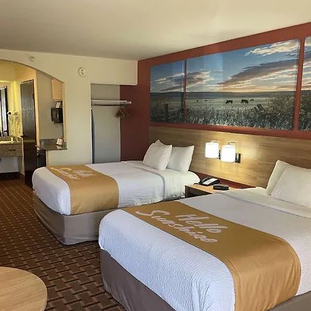 Days Inn By Wyndham Dallas Plano-3