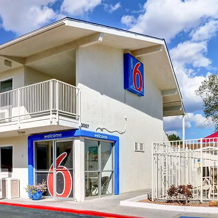 Motel 6 Santa Fe-3