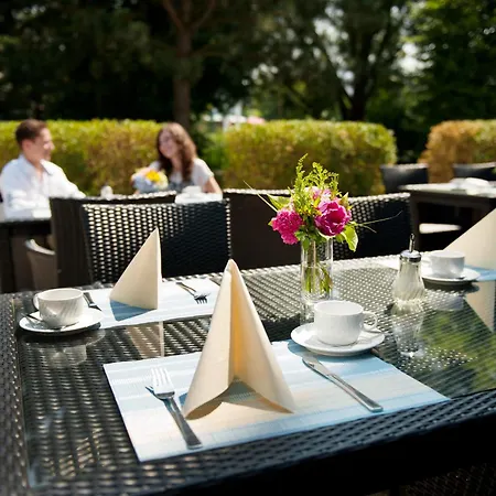 ACHAT Hotel Regensburg im Park-2
