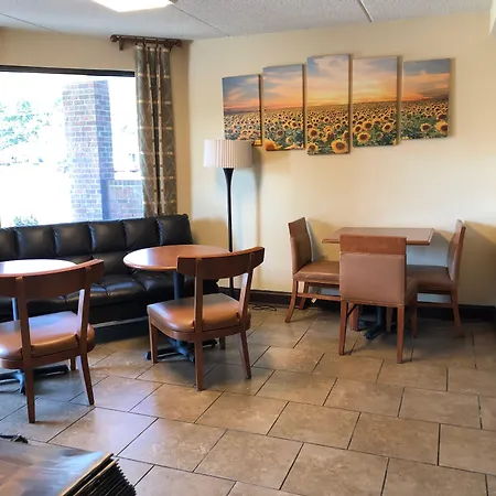 Days Inn By Wyndham Tappahannock-2
