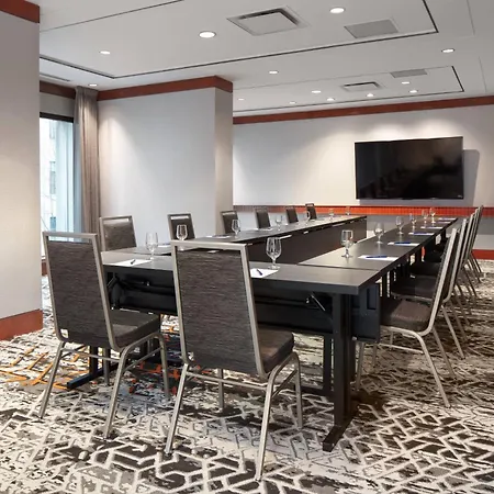 Delta Hotels By Marriott Vancouver Downtown Suites - Downtown Vancouver-2