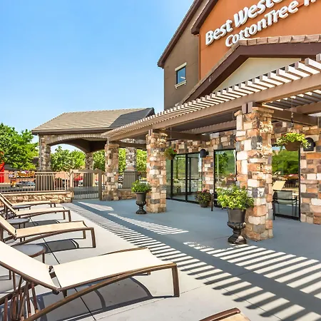 Best Western Plus Cotton Tree Inn-3