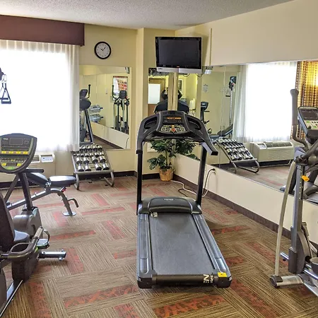 Baymont By Wyndham Rockford-3