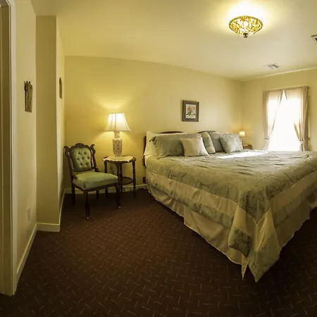 Historic Cary House Hotel-2