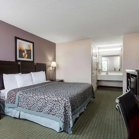 Days Inn By Wyndham Lugoff-2