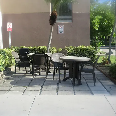 Sleep Inn Miami Airport-3