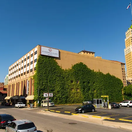 Riverwalk Plaza Hotel-3