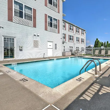 Lancaster Inn & Suites-3