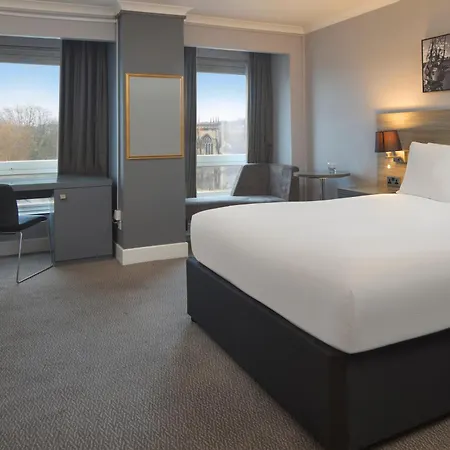 Doubletree By Hilton Bristol City Centre-3