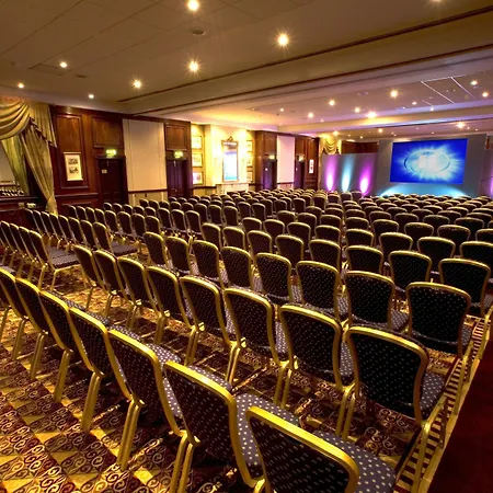Hilton Birmingham Metropole Hotel-3