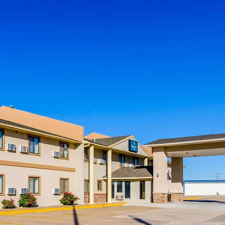 Quality Inn Great Bend-2