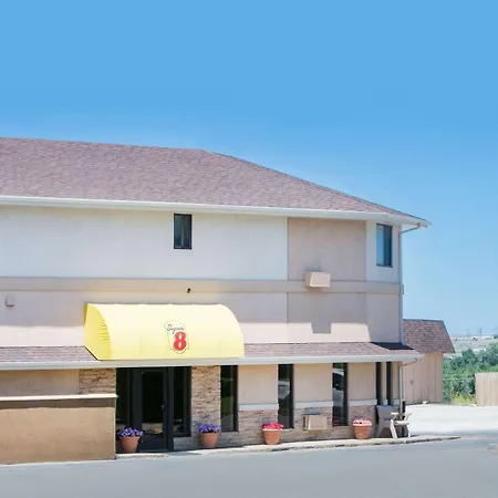 Super 8 By Wyndham Casper West By The River-3