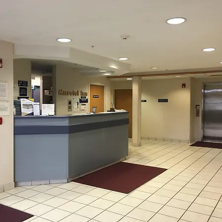 Microtel Inn By Wyndham Champaign-2