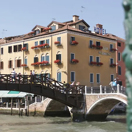 Hotel Arlecchino-3