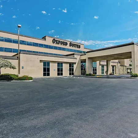 Oxford Suites Yakima-2