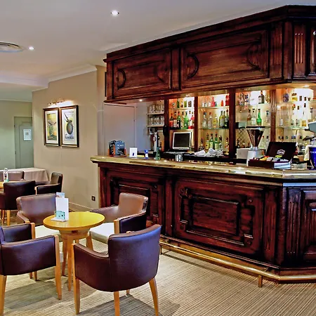Best Western Marseille Aeroport-3