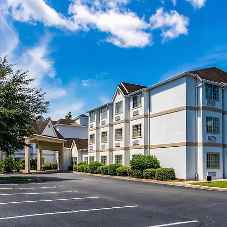 Red Roof Inn Plus+ & Suites Savannah - I-95-3