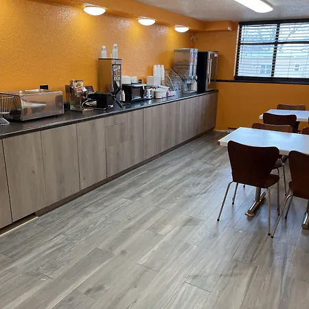 Super 8 By Wyndham Chadron Ne-2