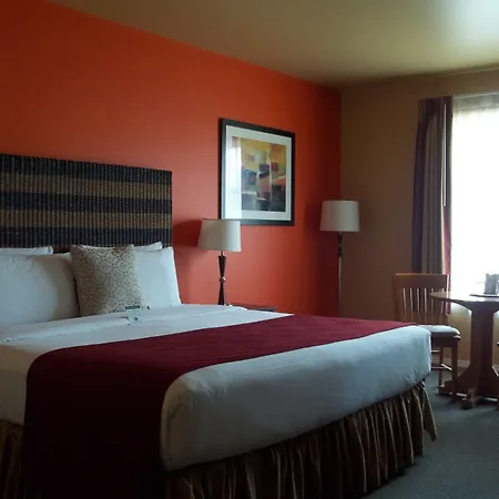 Inn At Port Gardner-Everett Waterfront, An Ascend Collection Hotel-3
