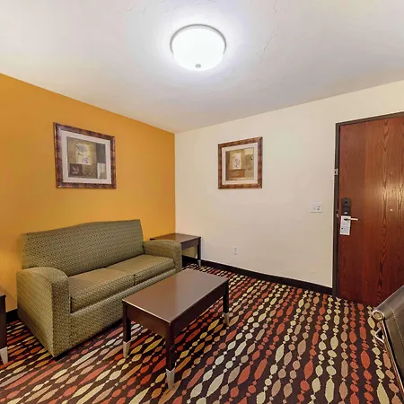 Best Western Greentree Inn & Suites-3