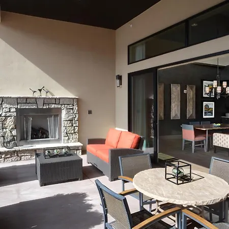 Garden Of The Gods Resort & Club-3