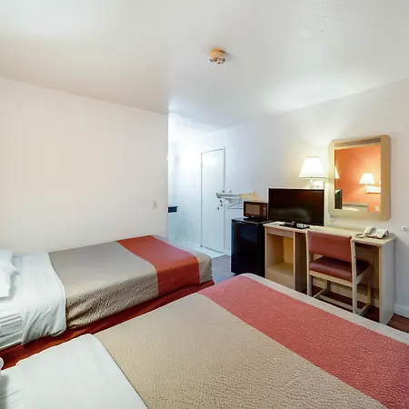 Motel 6-Greenville, Tx-2