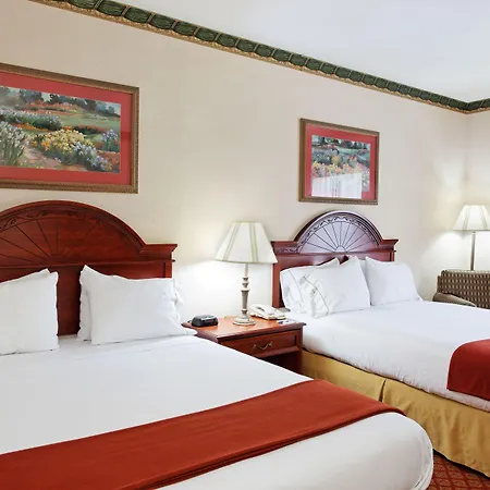Holiday Inn Express & Suites Tupelo By Ihg-2