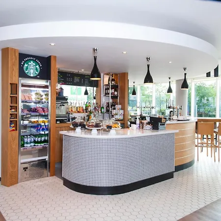 Holiday Inn London West By Ihg-3
