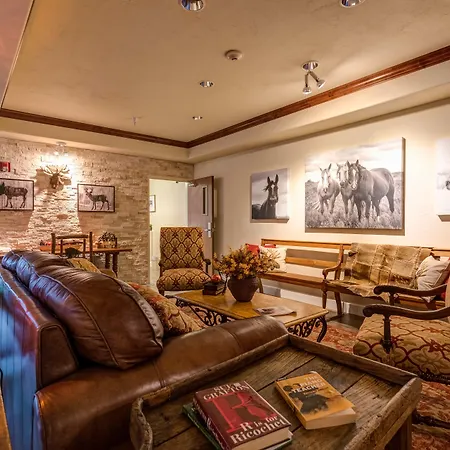 Grand River Hotel-3
