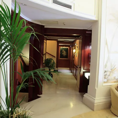 Palazzo Alabardieri-2