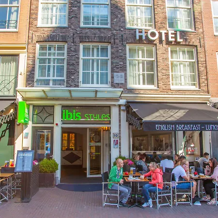 Ibis Styles Amsterdam Central Station-3