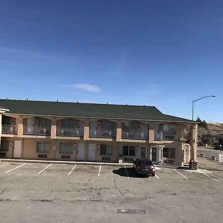 Super 8 By Wyndham Evanston-2