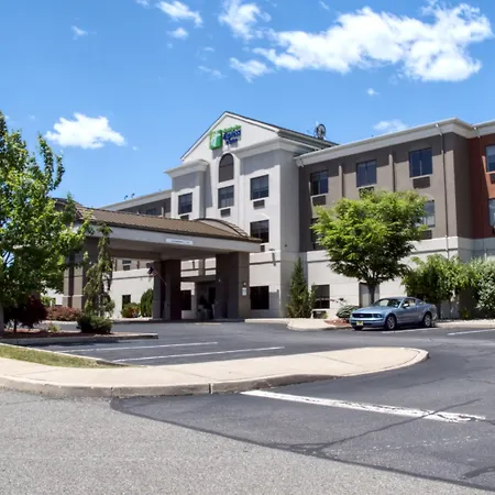 Holiday Inn Express Hotel & Suites Newton Sparta By Ihg-2