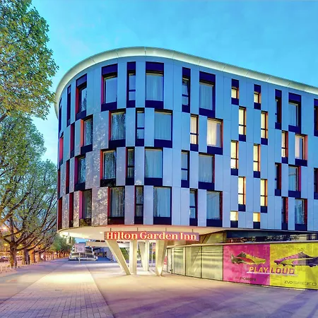Hilton Garden Inn Stuttgart Neckarpark-3