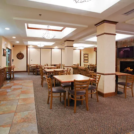 Holiday Inn Express Airport East By Ihg-3