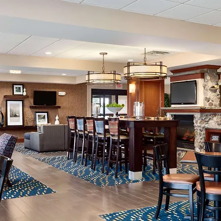 Hampton Inn Watertown-2