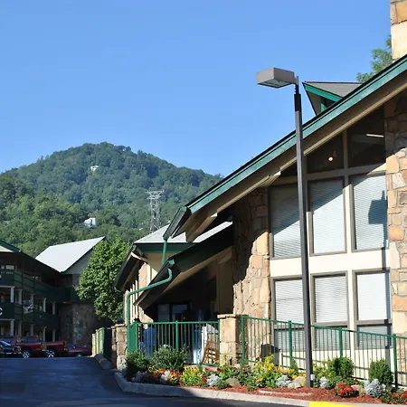 Laurel Point Resort-3