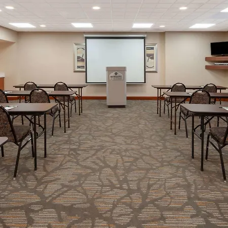 Wingate By Wyndham Erie-3