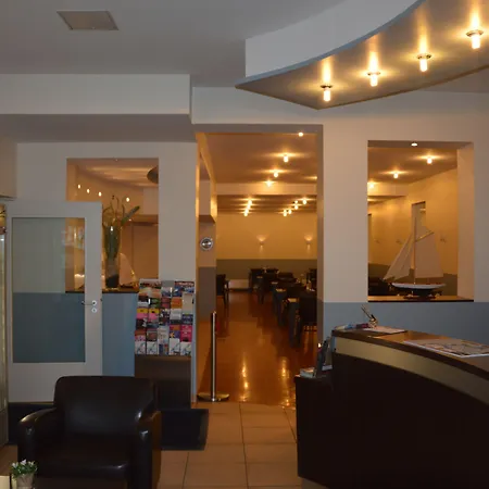 Hotel Mercedes/Centrum-2