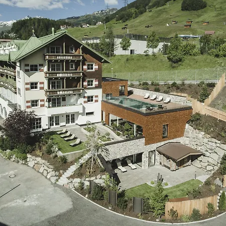 Hotel Schwarzer Adler-3
