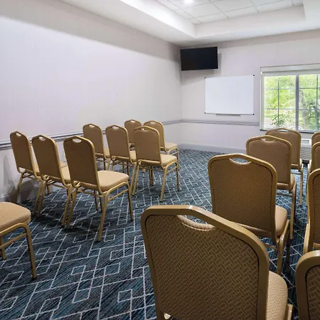 La Quinta Inn & Suites By Wyndham Norfolk-2