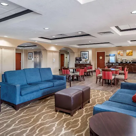 Comfort Inn & Suites Clinton - Jackson West-2