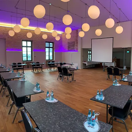 Hotel Schöne Aussicht-3
