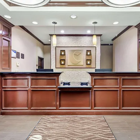Comfort Inn Near Unt-2