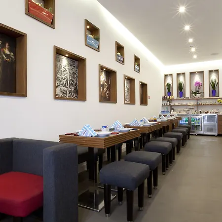 Hotel Tasso Suites&Spa-3