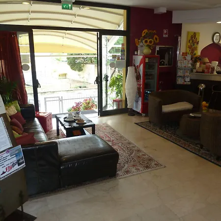 Hotel Crosal-3